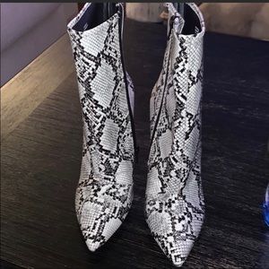 Steve Madden snake print booties size 7